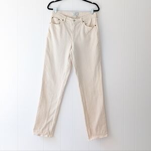 Abercrombie Curve Love Mid Rise 90s Straight Jeans in Bone/Cream, size 28/6L